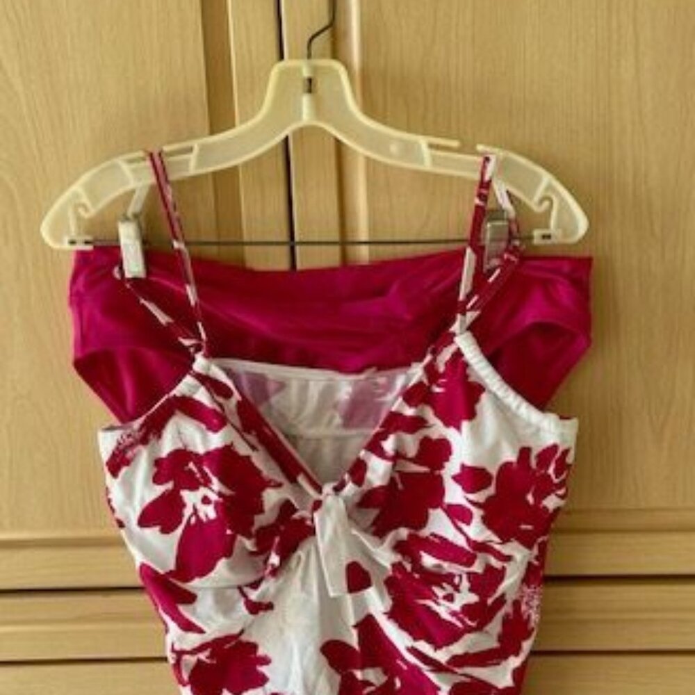 Fushia tankini set